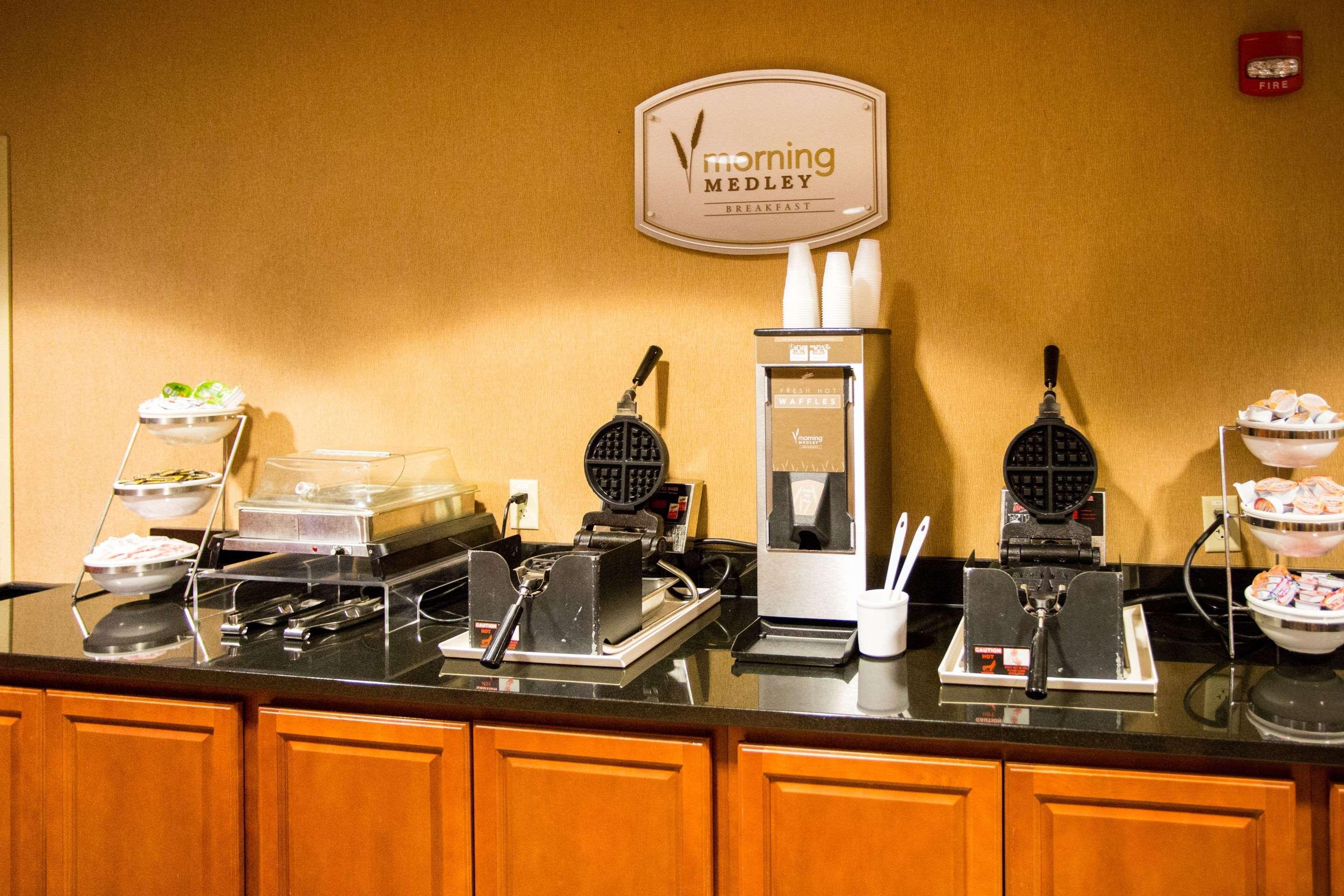 Sleep Inn & Suites Conference Center Eau Claire North Union Exteriör bild