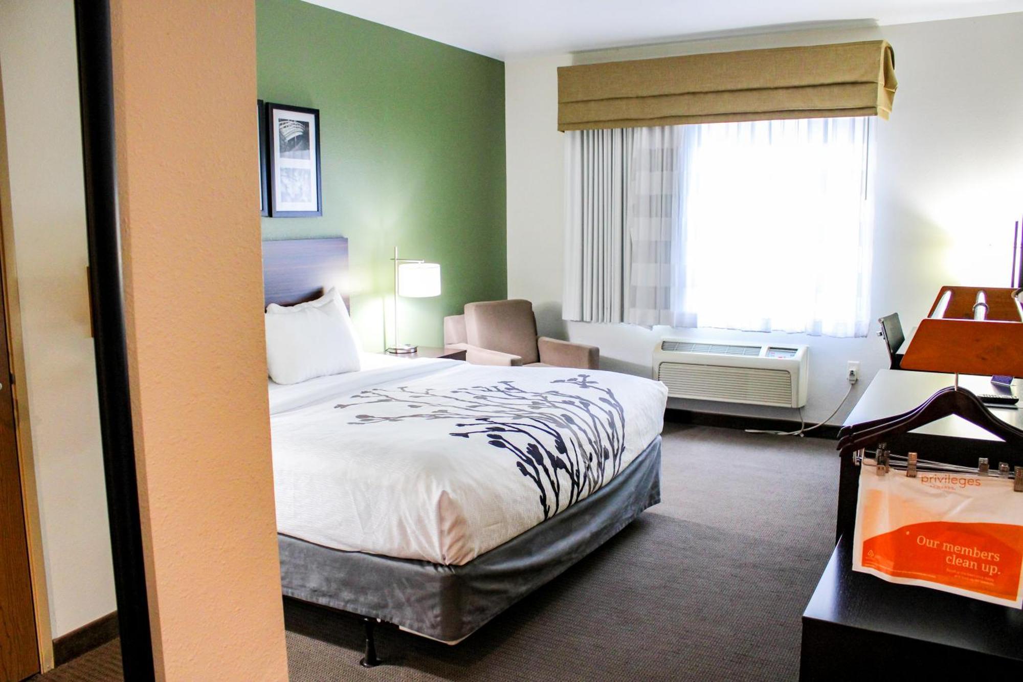 Sleep Inn & Suites Conference Center Eau Claire North Union Exteriör bild