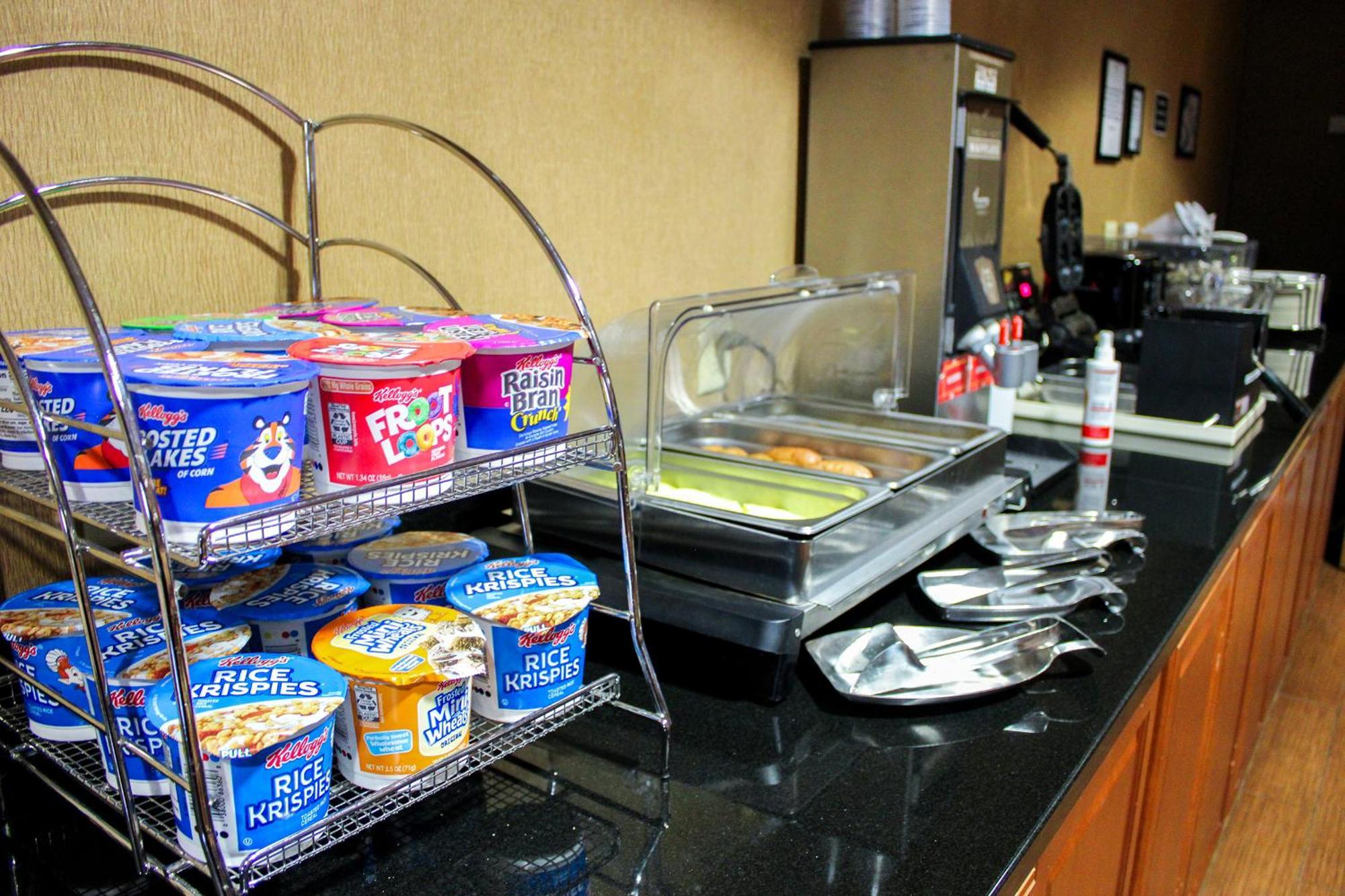 Sleep Inn & Suites Conference Center Eau Claire North Union Exteriör bild
